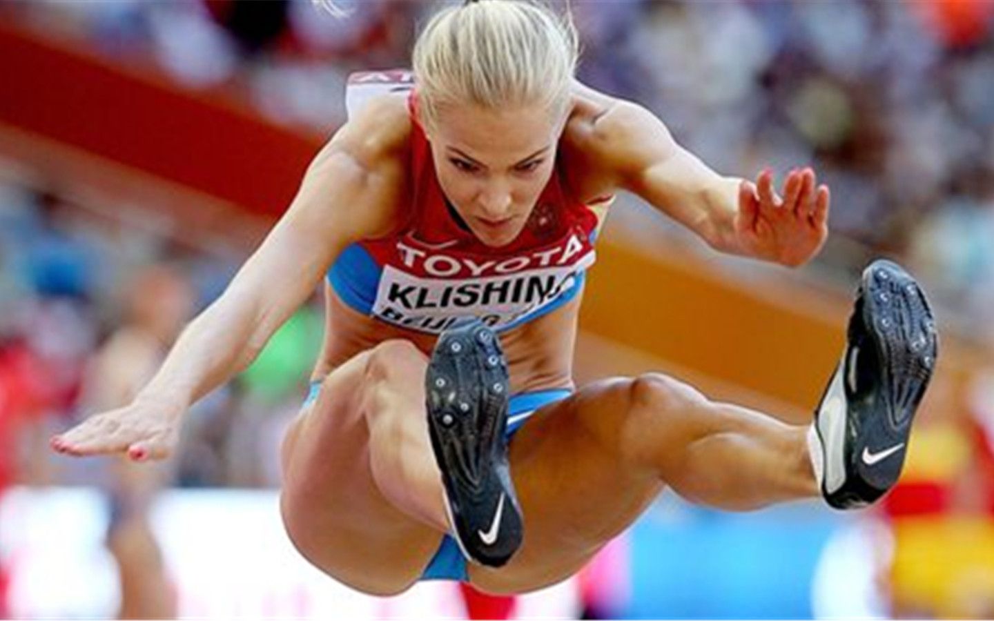 女运动员跳远跃过7米40到底有多难?