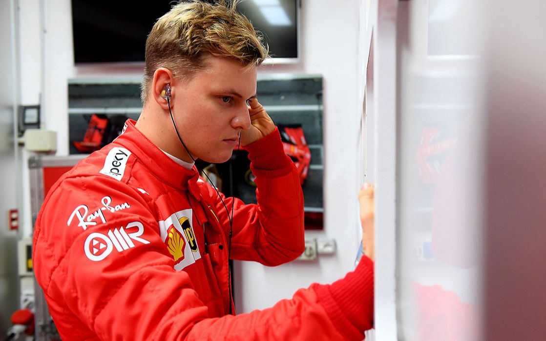 【f1中字】当舒马赫重回法拉利(少爷米克舒马赫驾驶法拉利sf71h)