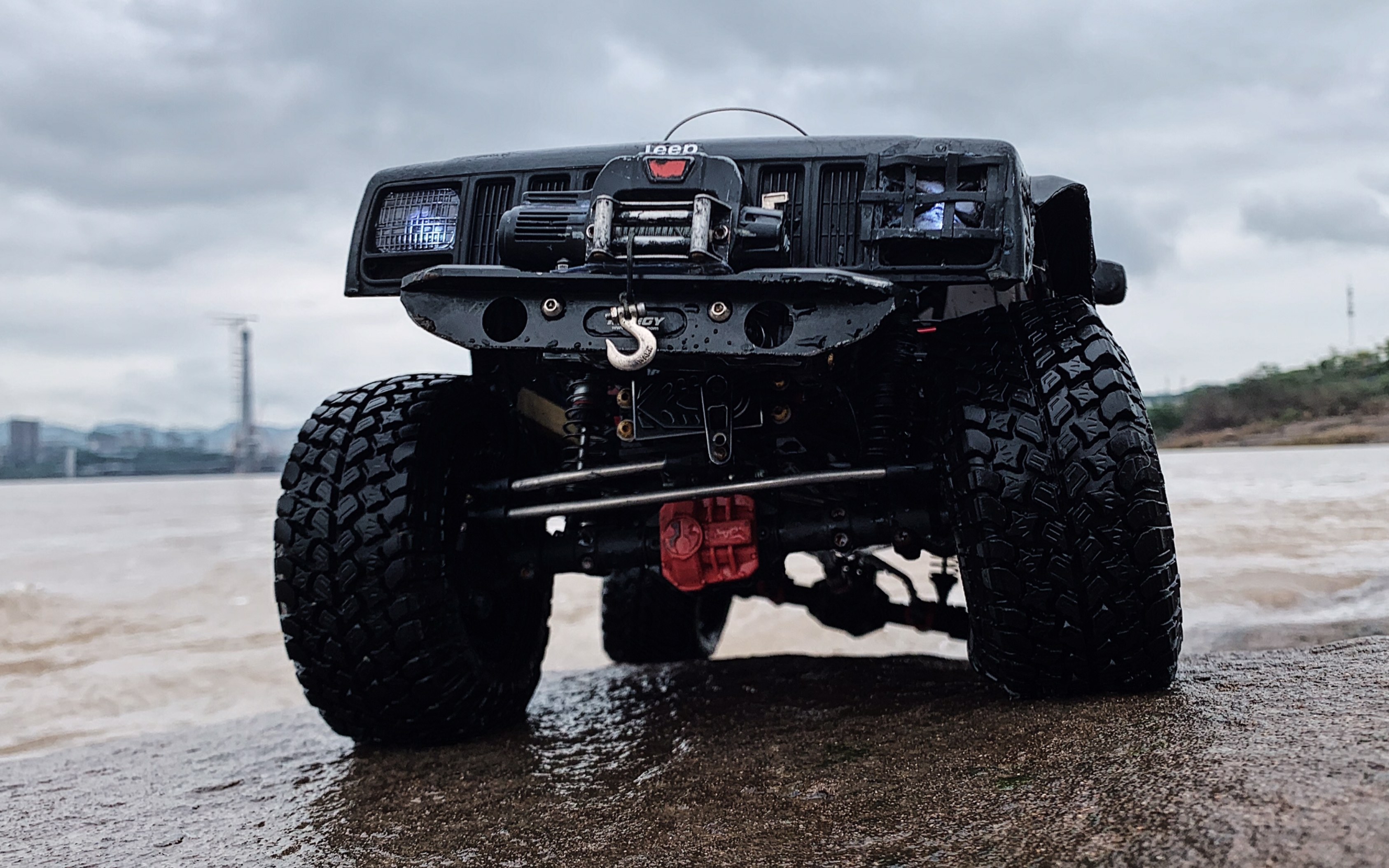 【重庆rc】江边的报废#切诺基#axial-90046.trx4