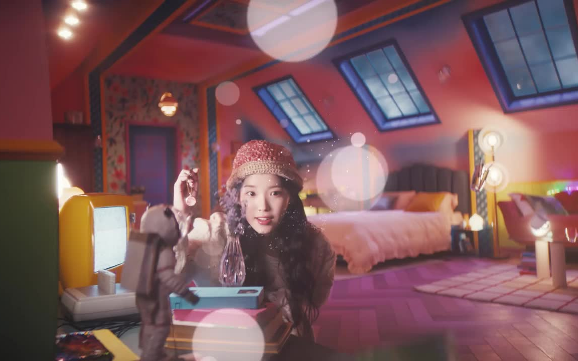 iu strawberry moon图片