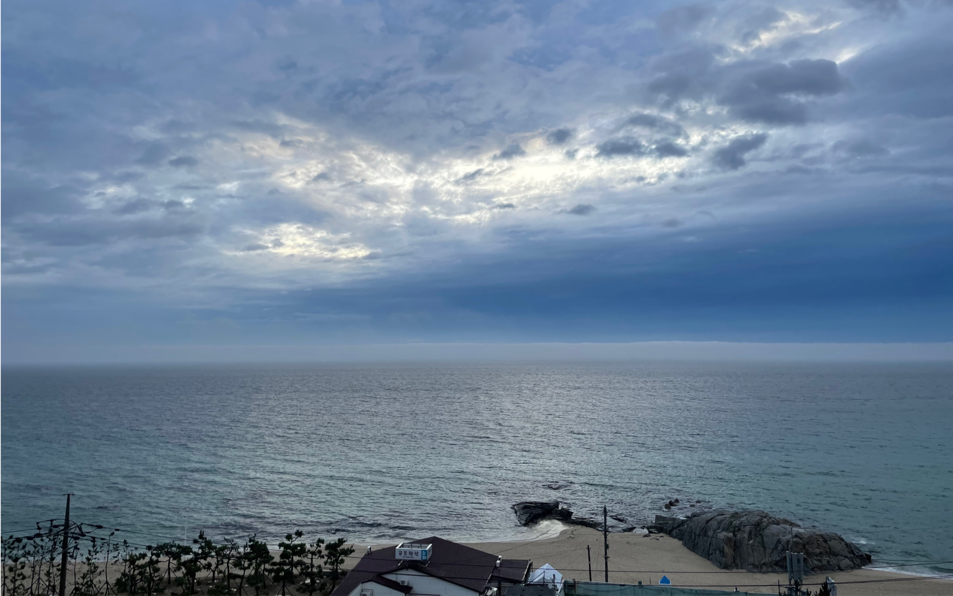 韓國江陵美麗且下雨的的不完全日出日落記錄,太陽,什麼是太陽,不知道