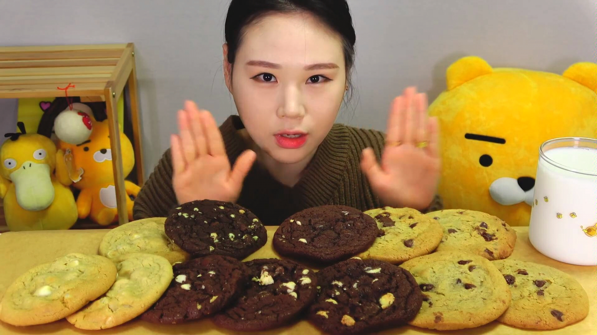 【fran卡妹】吃播饼干_哔哩哔哩 (゜-゜)つロ 干杯~-bilibili