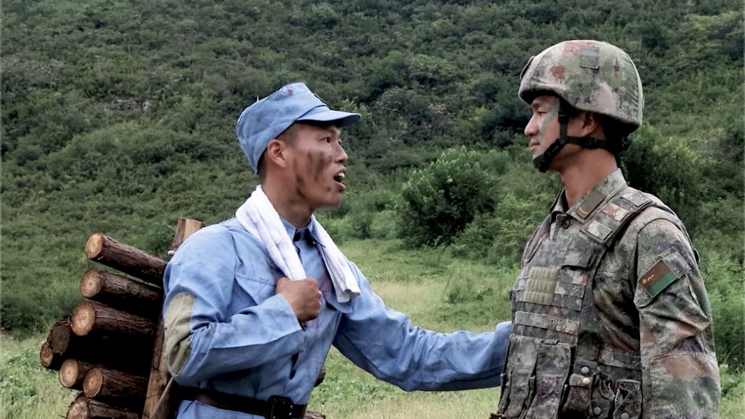 拾光纪·为人民利益而死重于泰山！这段“跨越时空”的对话令人泪目