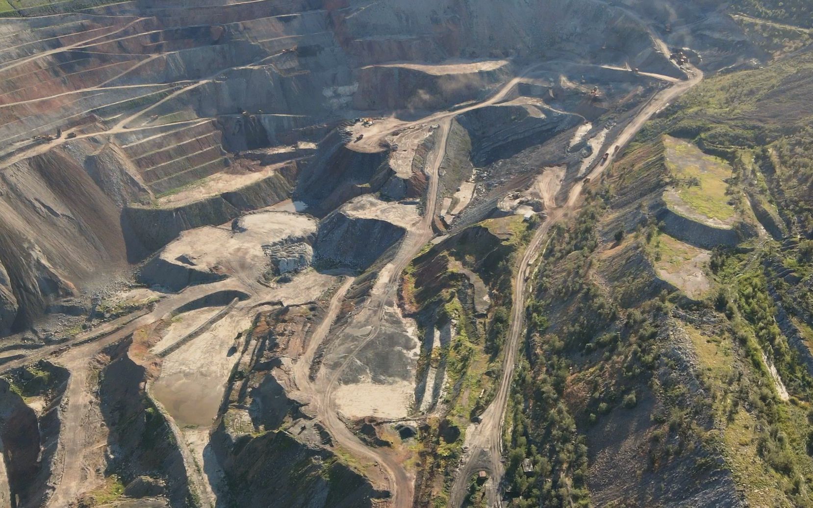 [航拍海州露天矿] 地 火_哔哩哔哩_bilibili