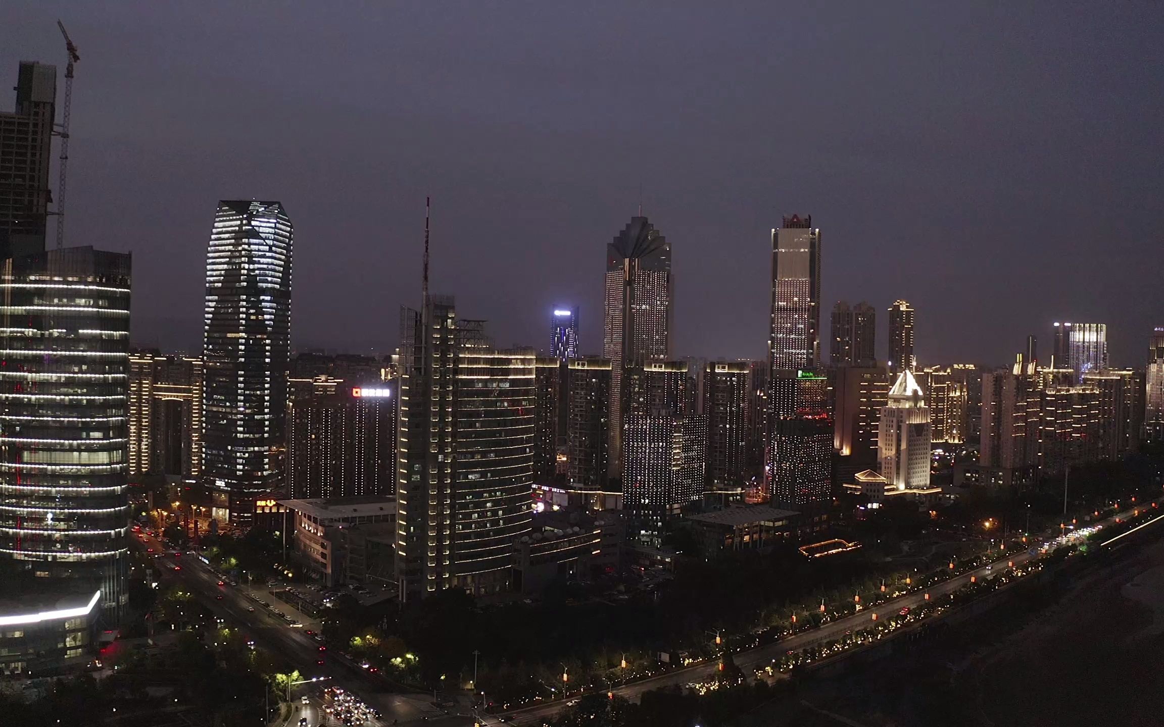 航拍南昌红谷滩夜景_哔哩哔哩_bilibili