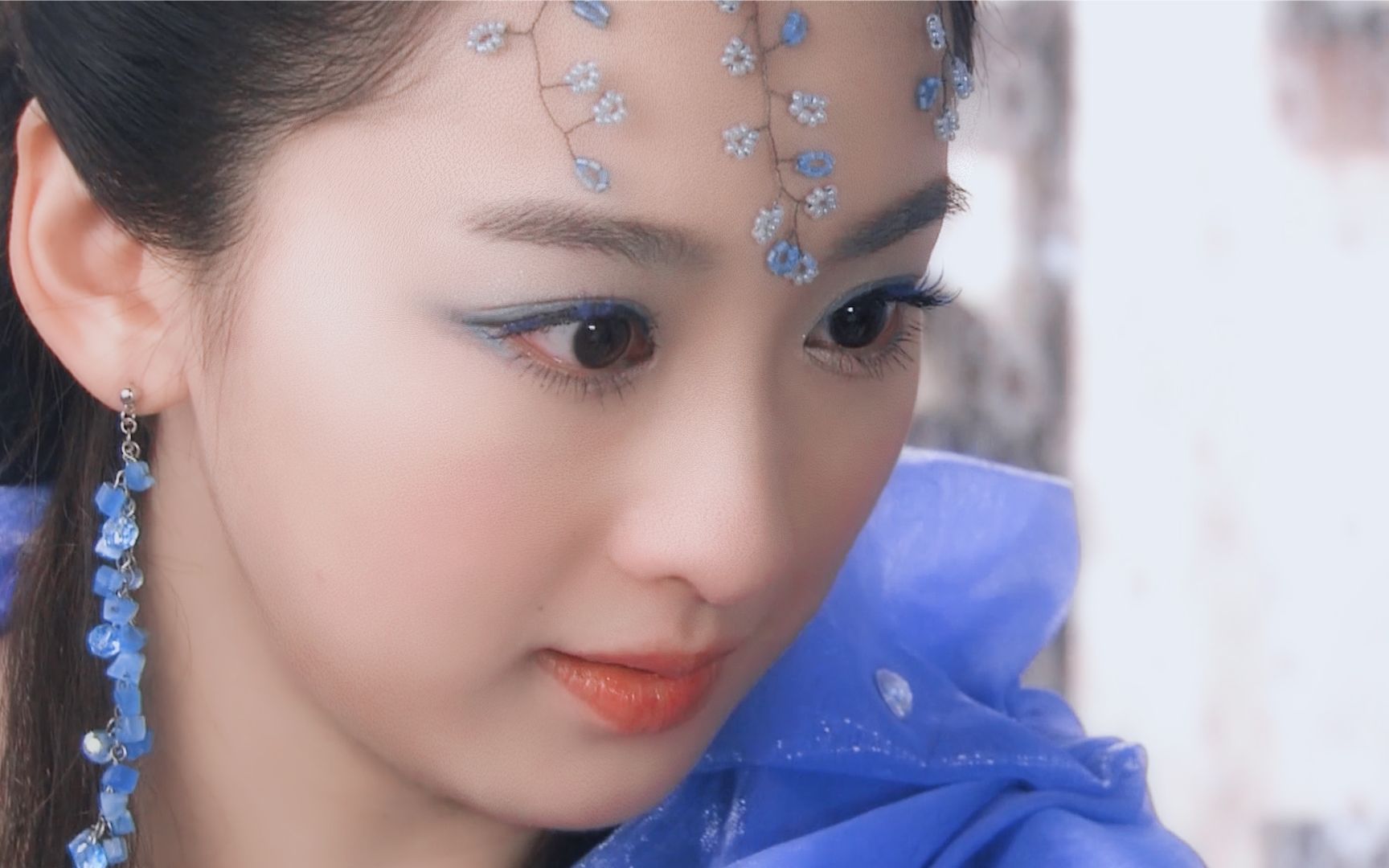 【穆婷婷】就离谱!蓝兔成精啦!_哔哩哔哩_bilibili