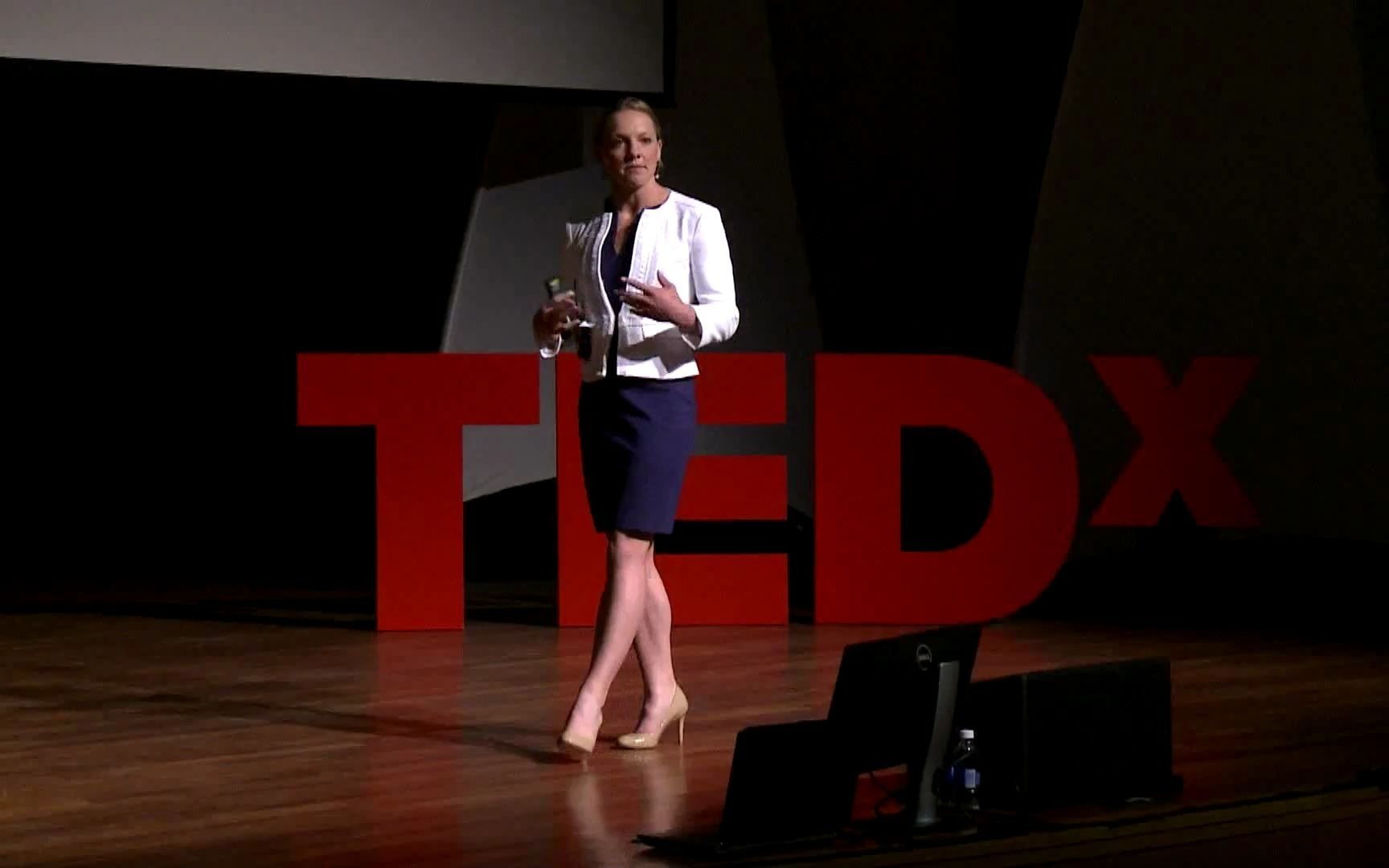 [图]Change your mindset, change the game | Dr. Alia Crum | TEDxTraverseCity