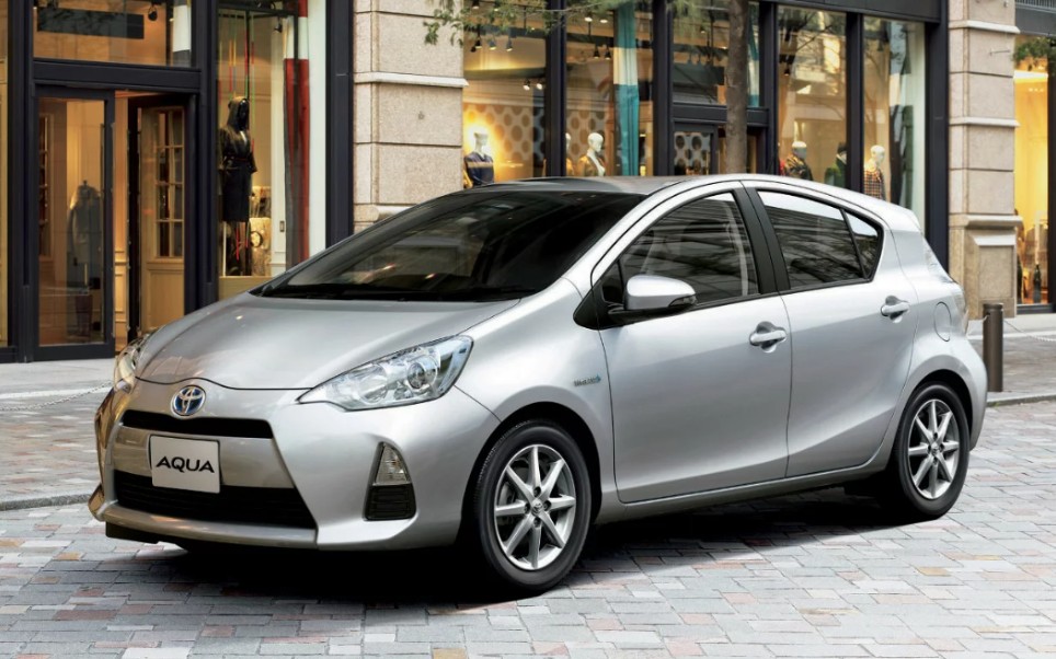 【丰田】toyota aqua nhp10 presentation video(2011)