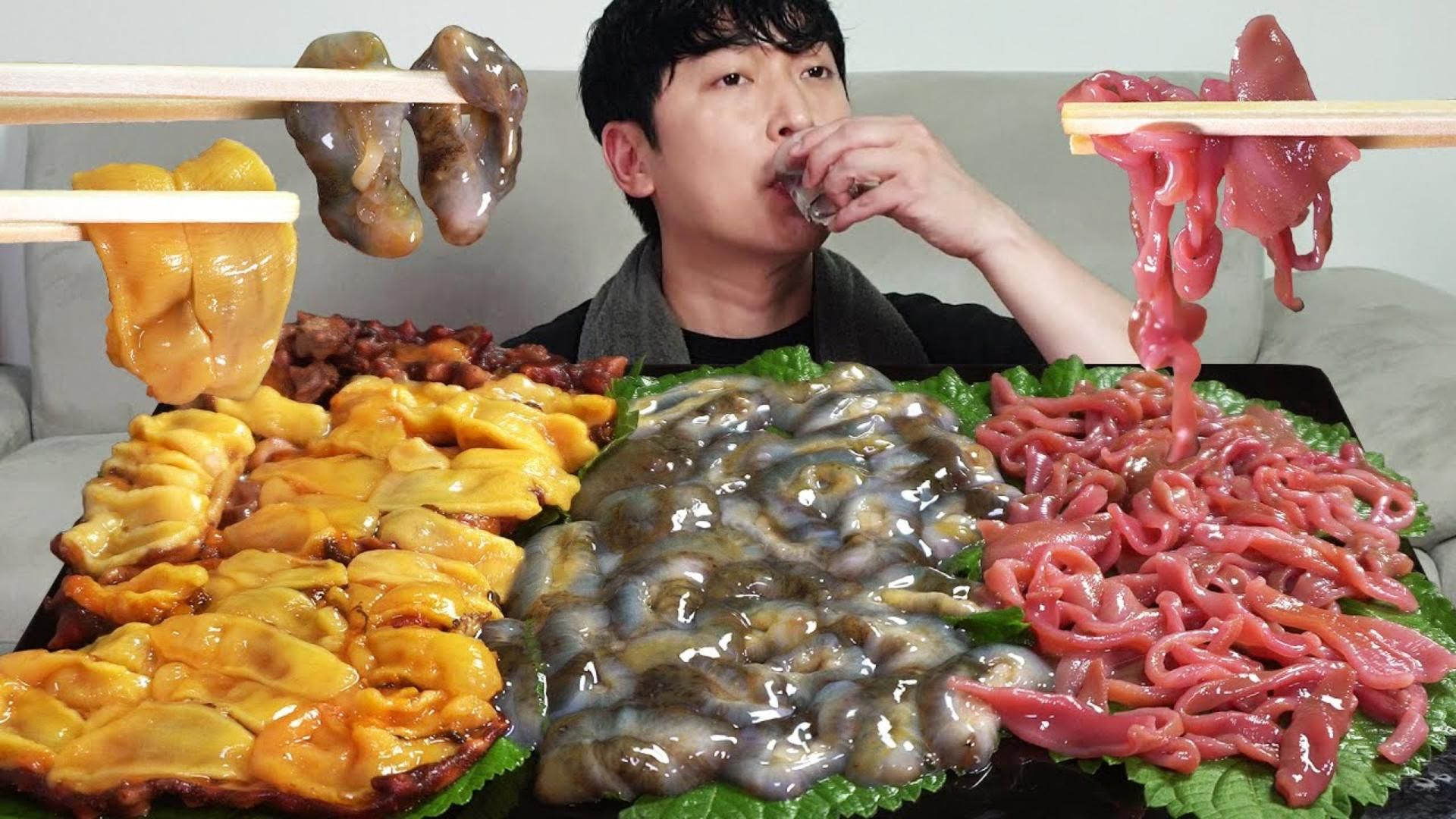 【mukbang】生吃海鞘,海肠和海参,配上烧酒,一吃一个不吱声哔哩哔哩bilibili