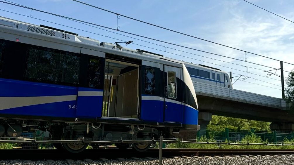 天津地铁九号线新车抢先看