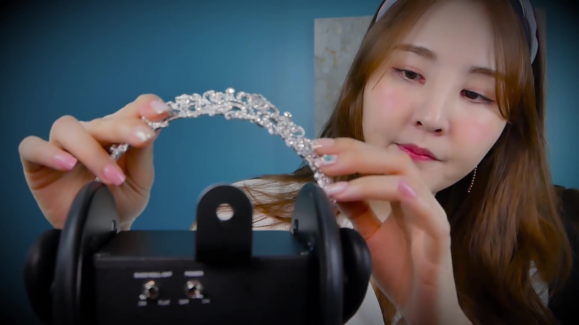 r姐助眠轻抚戴发带助眠up好温柔