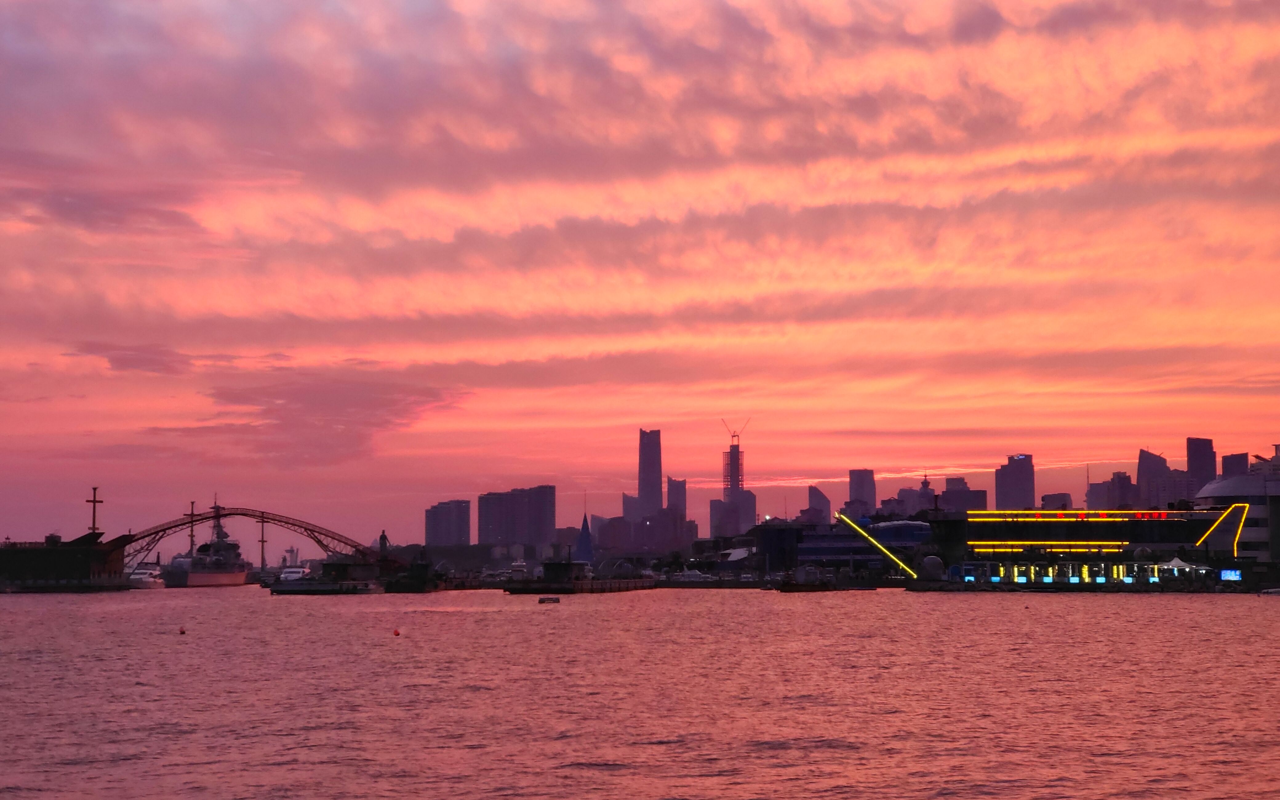 金色落日 粉色晚霞 许愿世界和平 疫情退散!