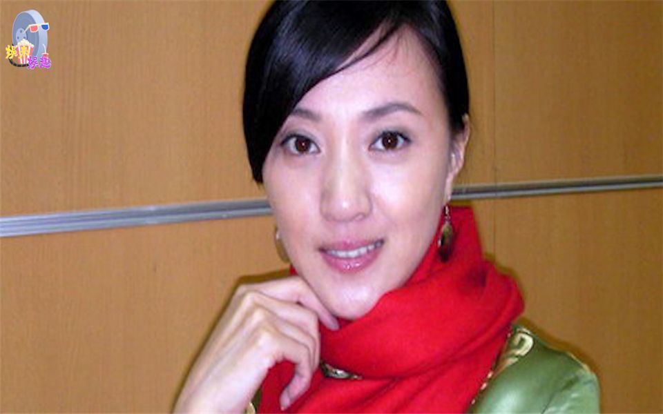 曾连登5次春晚,冯巩的好搭档,今46岁饱受抑郁症折磨,生活凄惨_哔哩