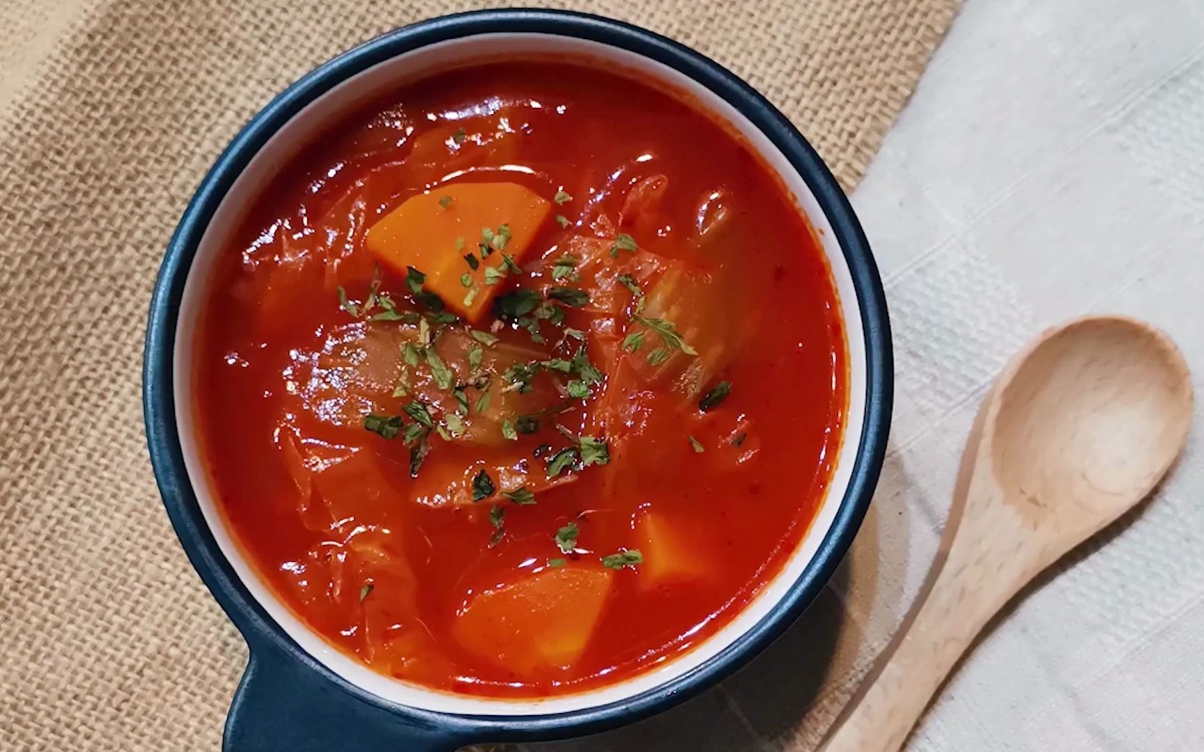 西红柿蔬菜汤,熬乐多健康烹饪,小美料理机也可烹饪食谱哦