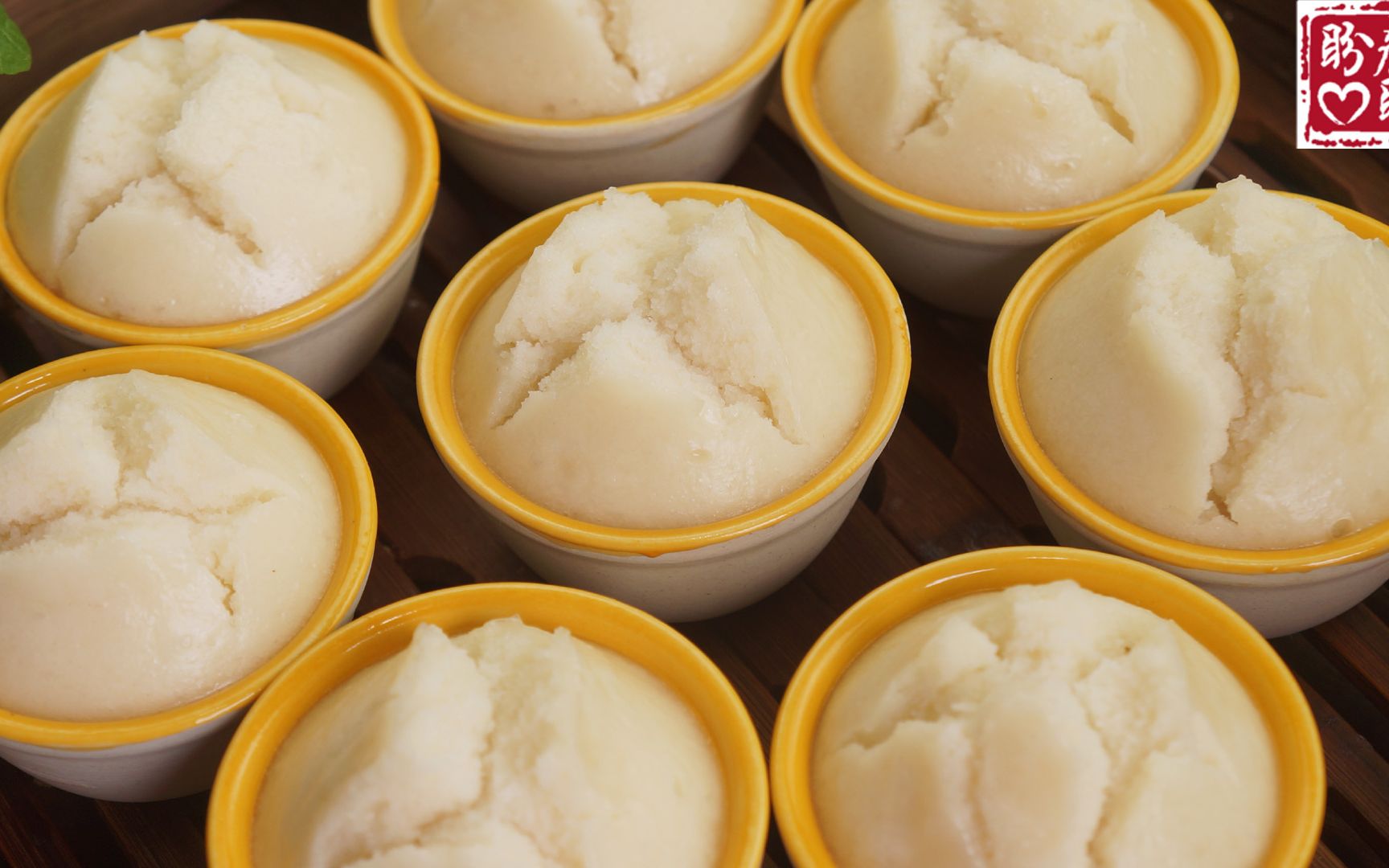 古早味闽南碗糕,大米发糕,口感细腻q弹,非常的松软香甜,超级好吃!