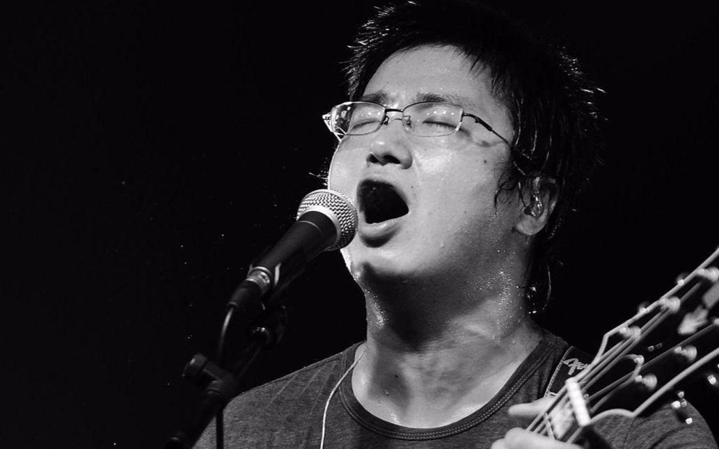 保持李志壁纸-千图网