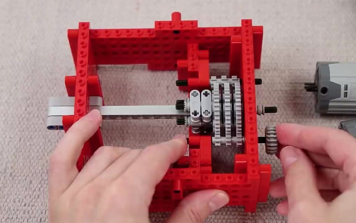 [积木实验频道] 用乐高积木能掰断一个铝制孔梁吗?_哔哩哔哩_bilibili