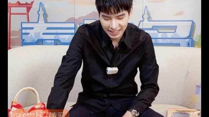 淘宝泰有名海外泰国站直播一些max片段回顾话说max适合这个吃播的角色