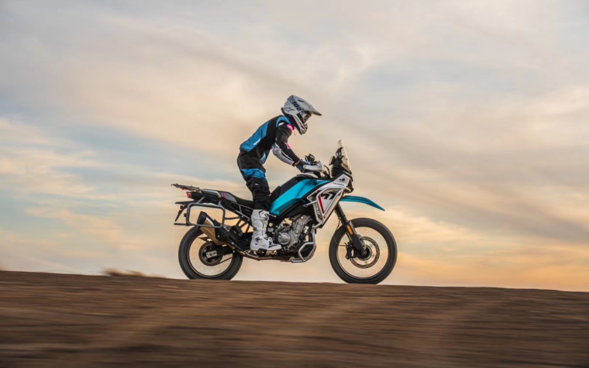 超级平台打造的超级产品|春风450mt,新一代中排量硬派拉力车典范.