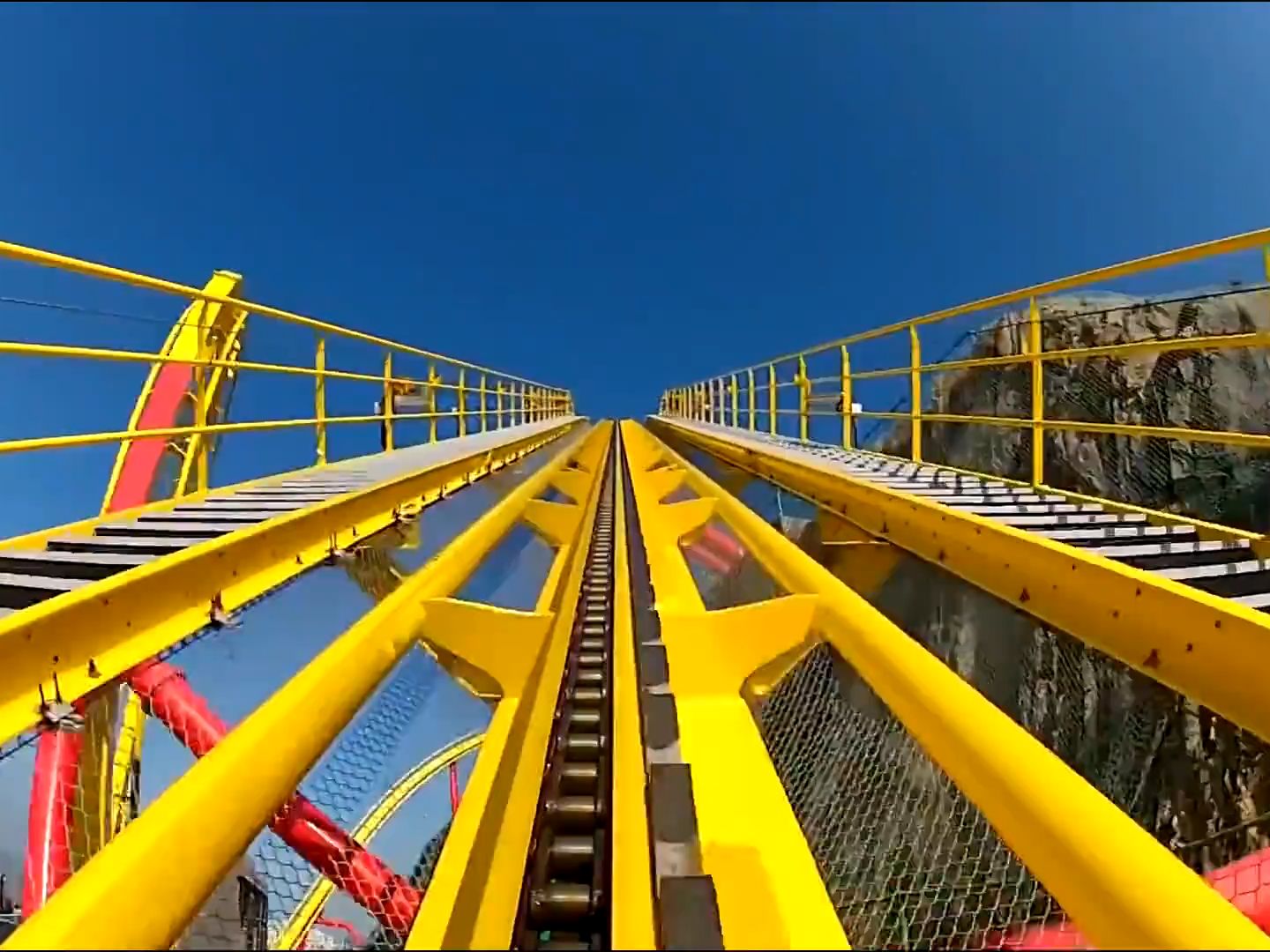 【过山车】香港海洋公园过山车——动感快车 (1)