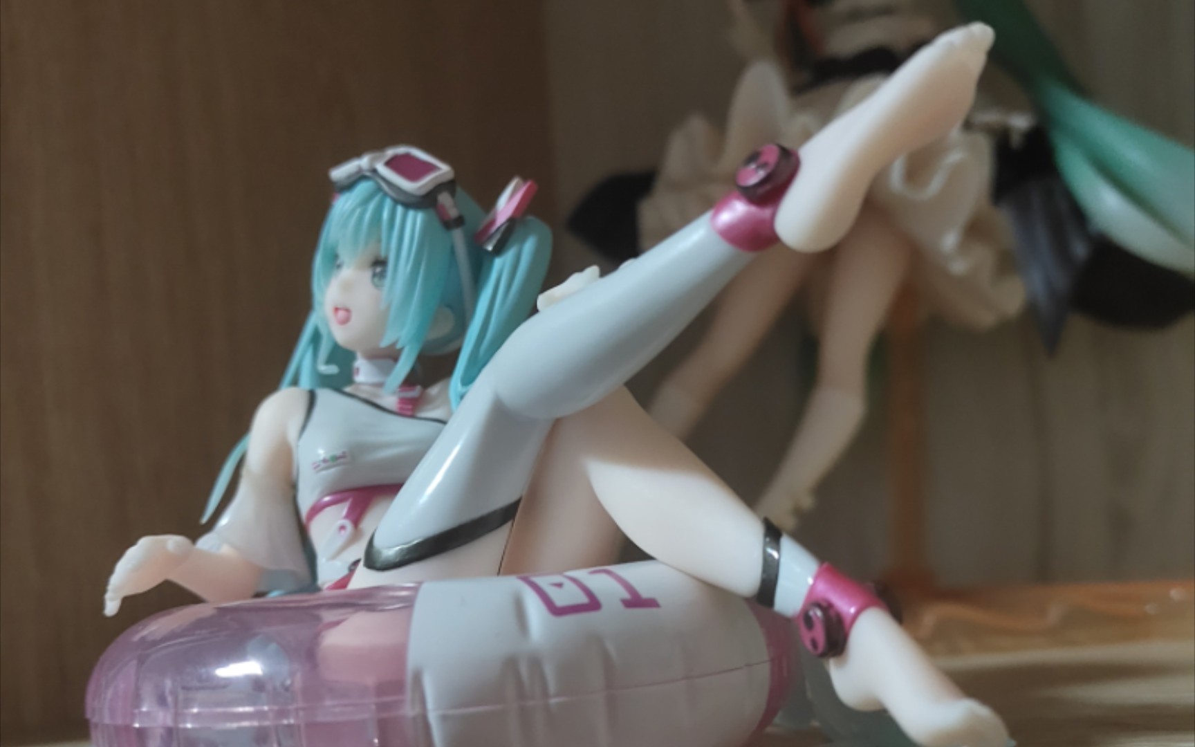 嘿嘿……miku酱的脚(流口水)reoreoreoreoreo