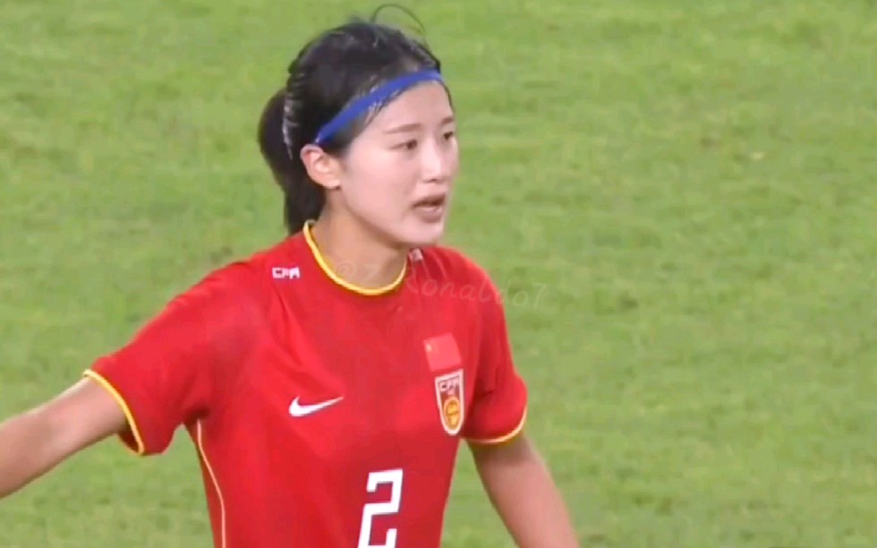 女足小美女汪琳琳,进可攻退可守._哔哩哔哩_bilibili