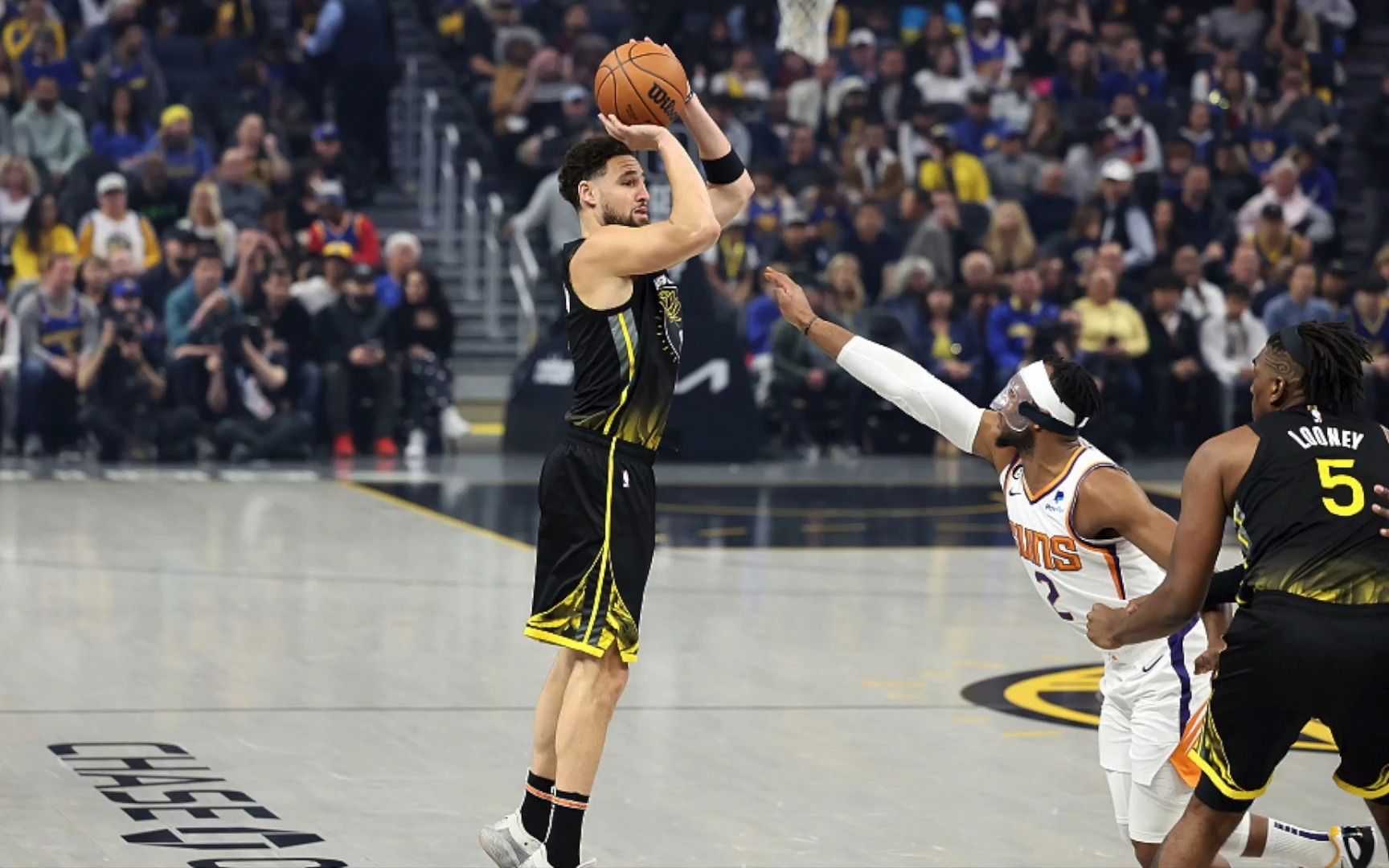 库里汤普森全场12记三分全回顾 水花同时爆发勇士有多难防