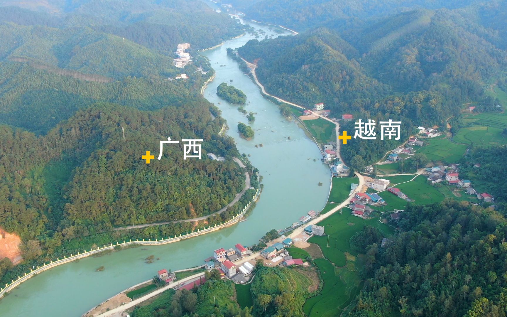 十万大山下的中越边界,广西与越南山水相连,你更喜欢哪里