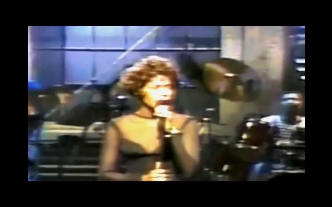 [图]【SNL现场】Whitney Houston - I'm Your Baby Tonight / All The Man That I Need 1991