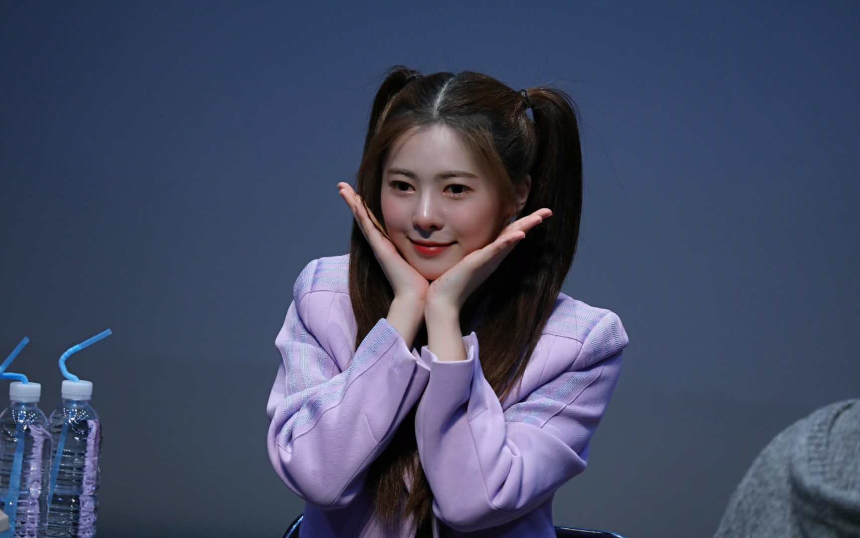 【triples徐多贤】3.5签售视频,"晚安:学5射箭;皮卡丘表情"