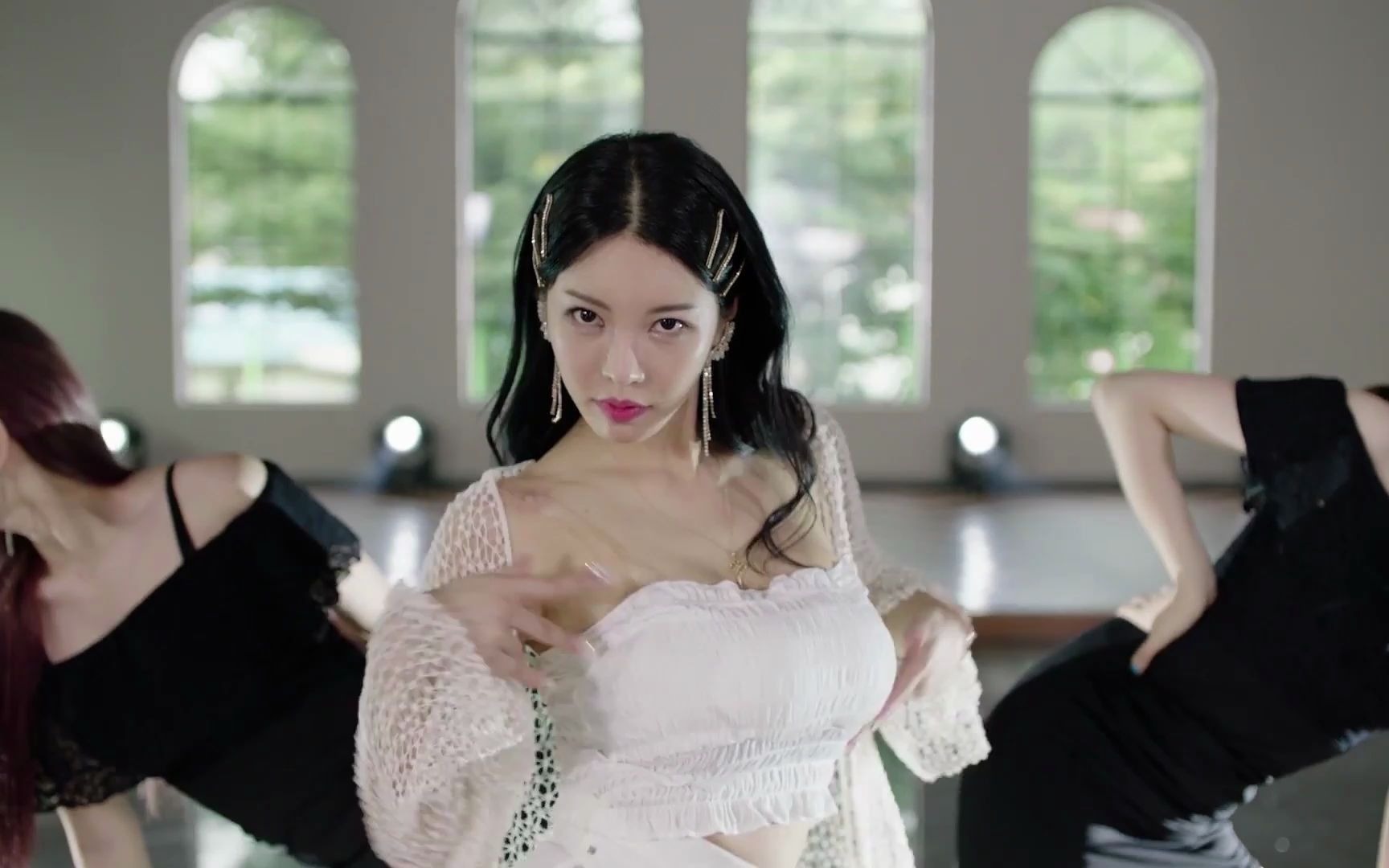 韩国小姐姐阿丽莎 ride on me mv teaser