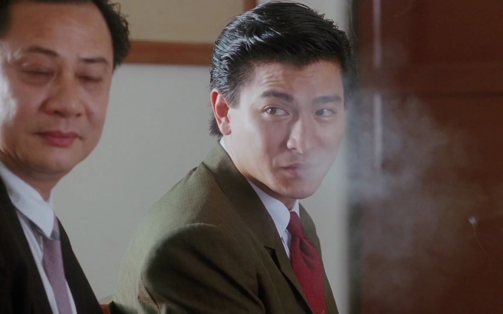 雷洛整顿各方势力,跛豪得最大利益,猪油仔跟着沾光