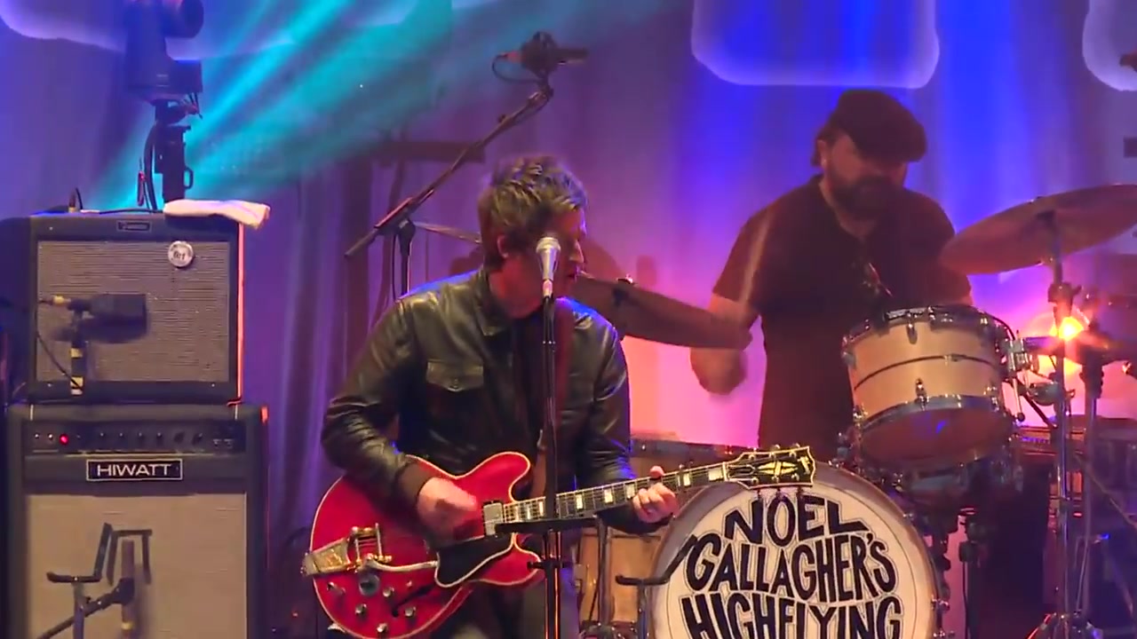 [图]【Live全场】Noel Gallagher's High Flying Birds Live OÜI FM Festival 2015.06.23