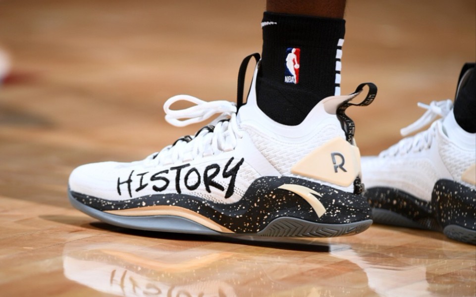 【庄满资讯13】安踏隆多6现已发售 中底超大面积碳板_哔哩哔哩_bili