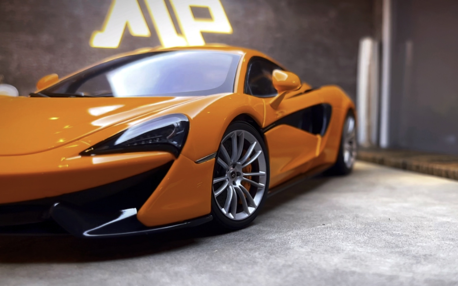 2022年收的最后一辆车模,Autoart Maclaren 570s,aa特价模型,很高的性价比哔哩哔哩bilibili