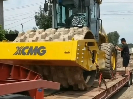 羊角碾租赁 羊角碾压路机 羊角碾压路机租赁 凸块压路机 压路机 压路