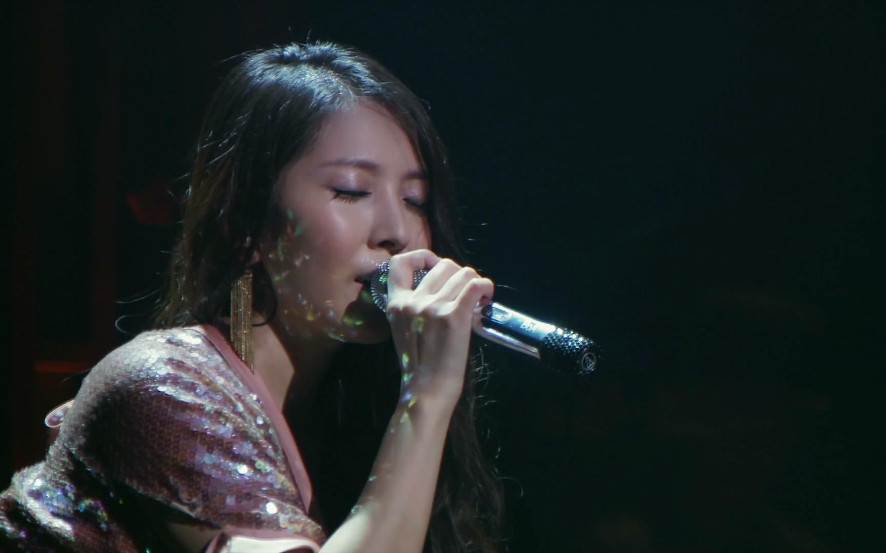 [图]【BoA】Close to me ~who's back~2014LIVE TOUR