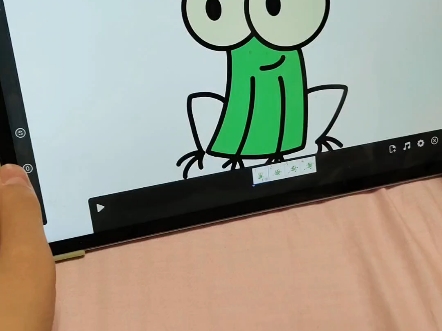 女儿自己做了个四帧的动画