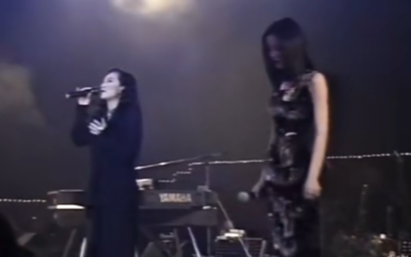 《superwoman》粤语版《多得他》王菲&林忆莲合唱现场live