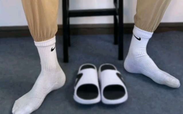 体育生运动拖鞋白袜休闲装