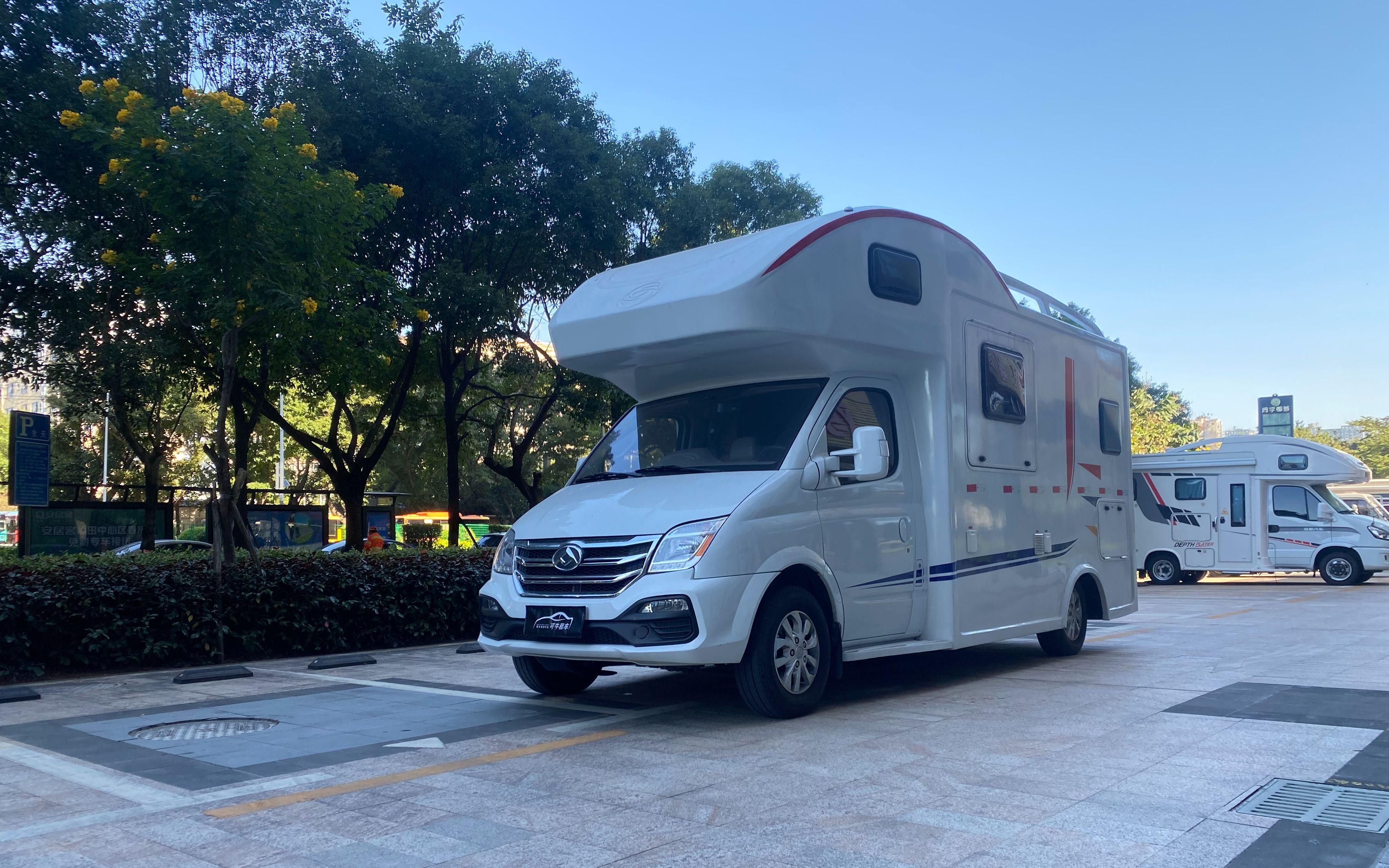 想知道租车公司是如何 交付客户租的房车吗?