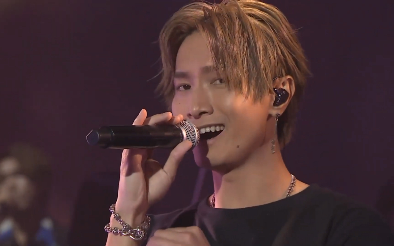 陳柏宇 jason chan - 霸氣情歌 (陳柏宇 feat.