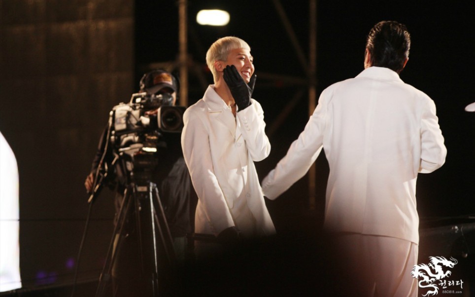 【权志龙】【郑亨敦】【零钱夫妇】双标现场～是的 ,我不是更喜欢亨敦