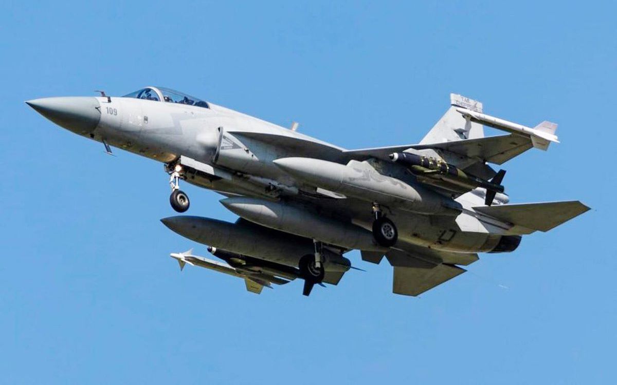 尼日利亚接收3架"枭龙" 将成该国最强战斗机