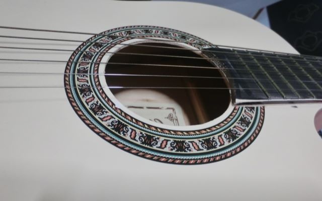 【real friends】百元吉他也可以唱好听哦