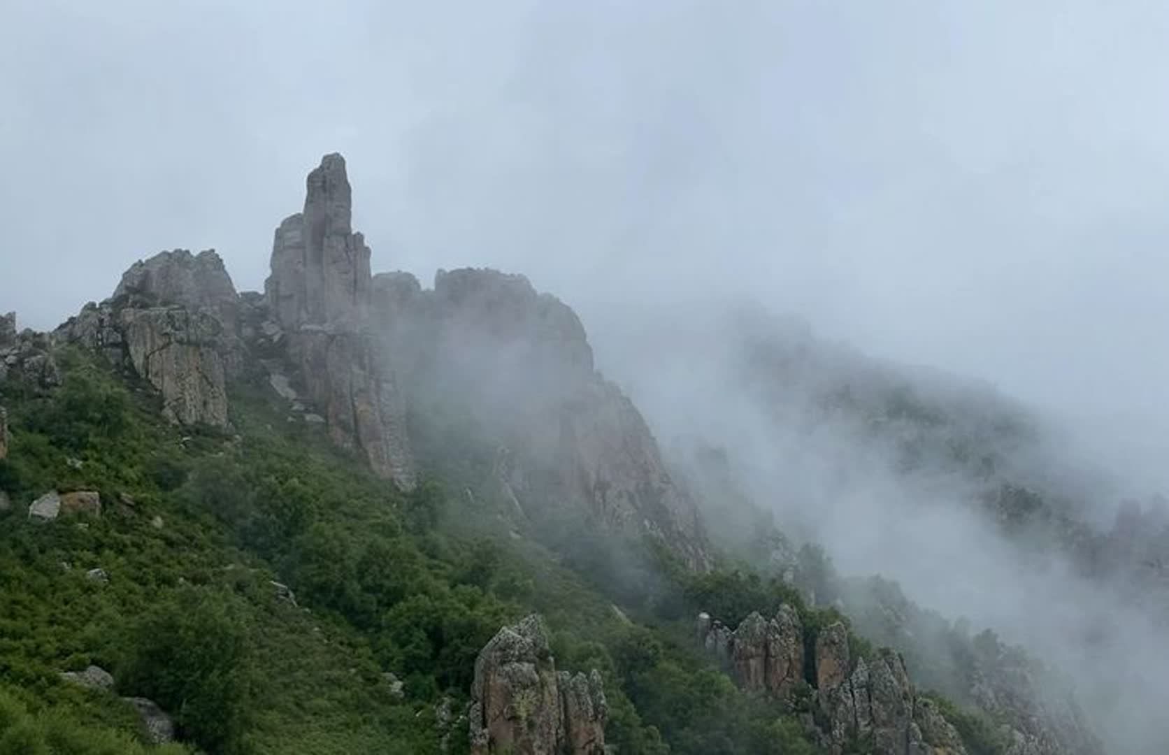 二龙什台风景区图片