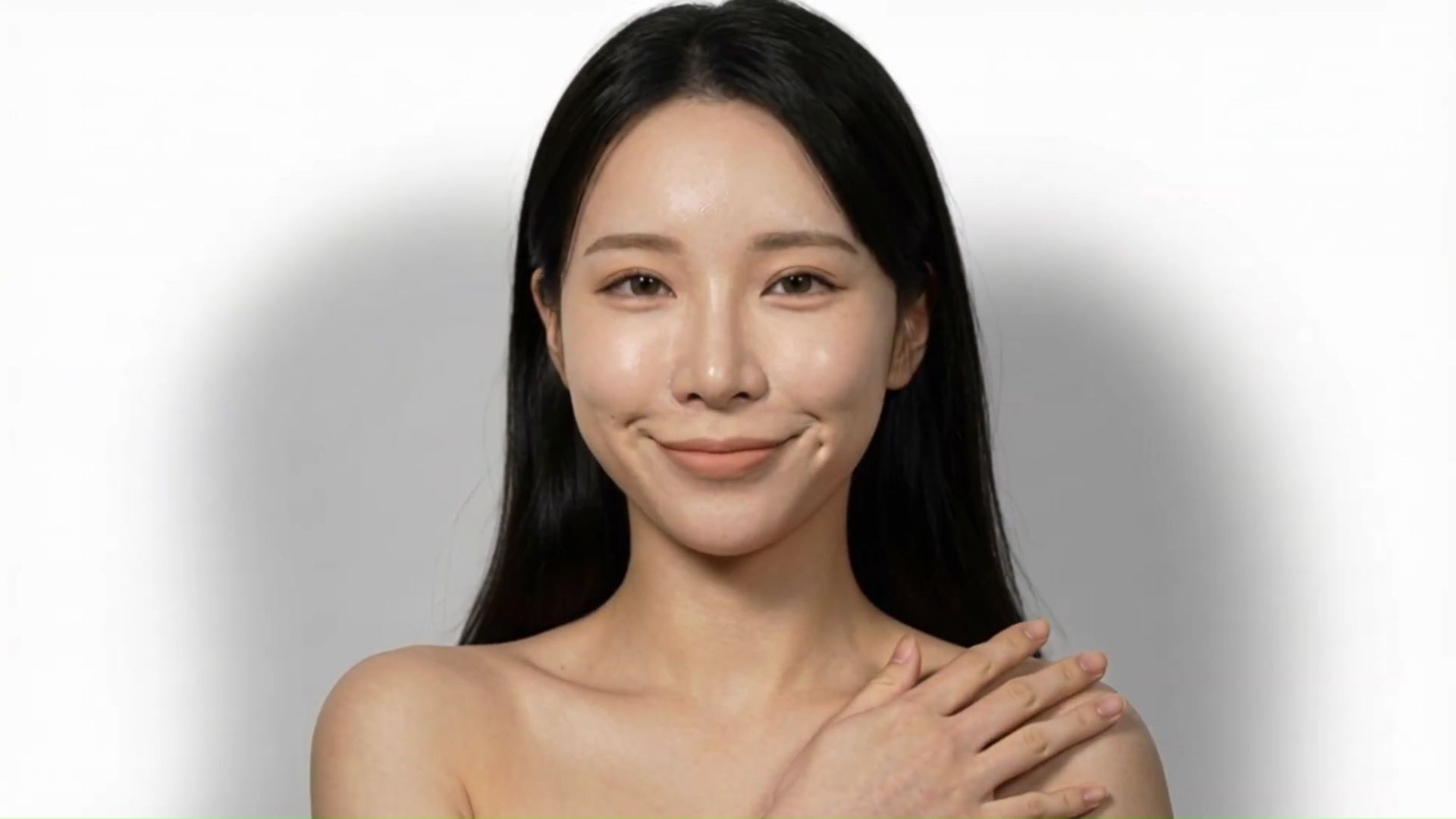 男子变脸变成美女的模样
