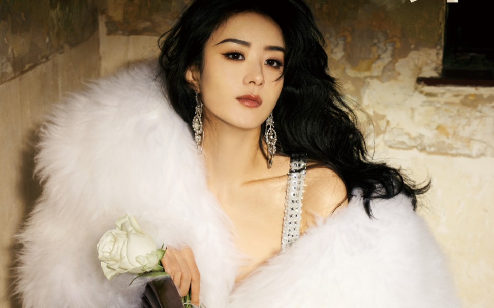 赵丽颖费加罗开年刊封面大片