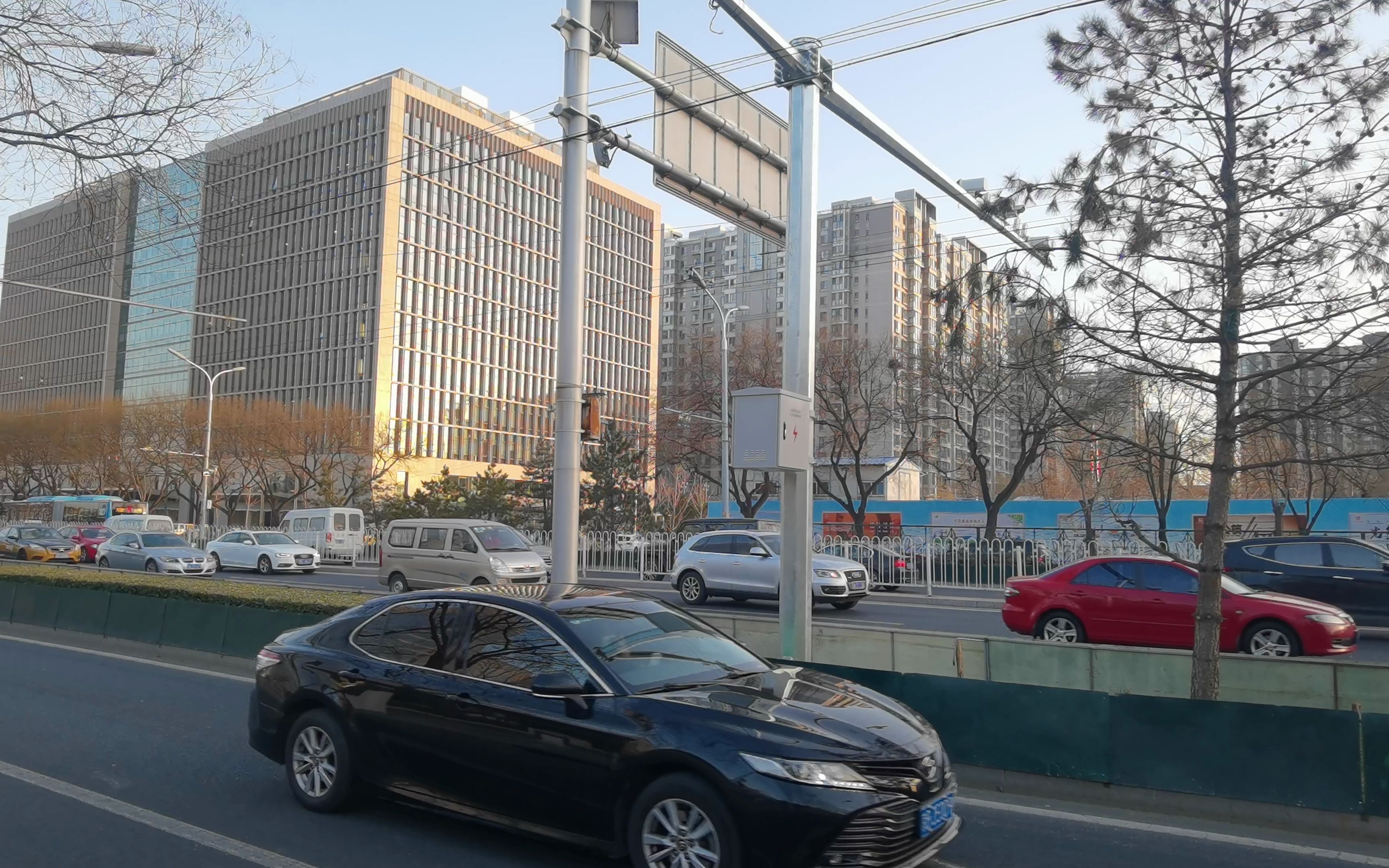 两广路绝 版视频——北京公交835路快车往返于北京西城的虎坊桥地区