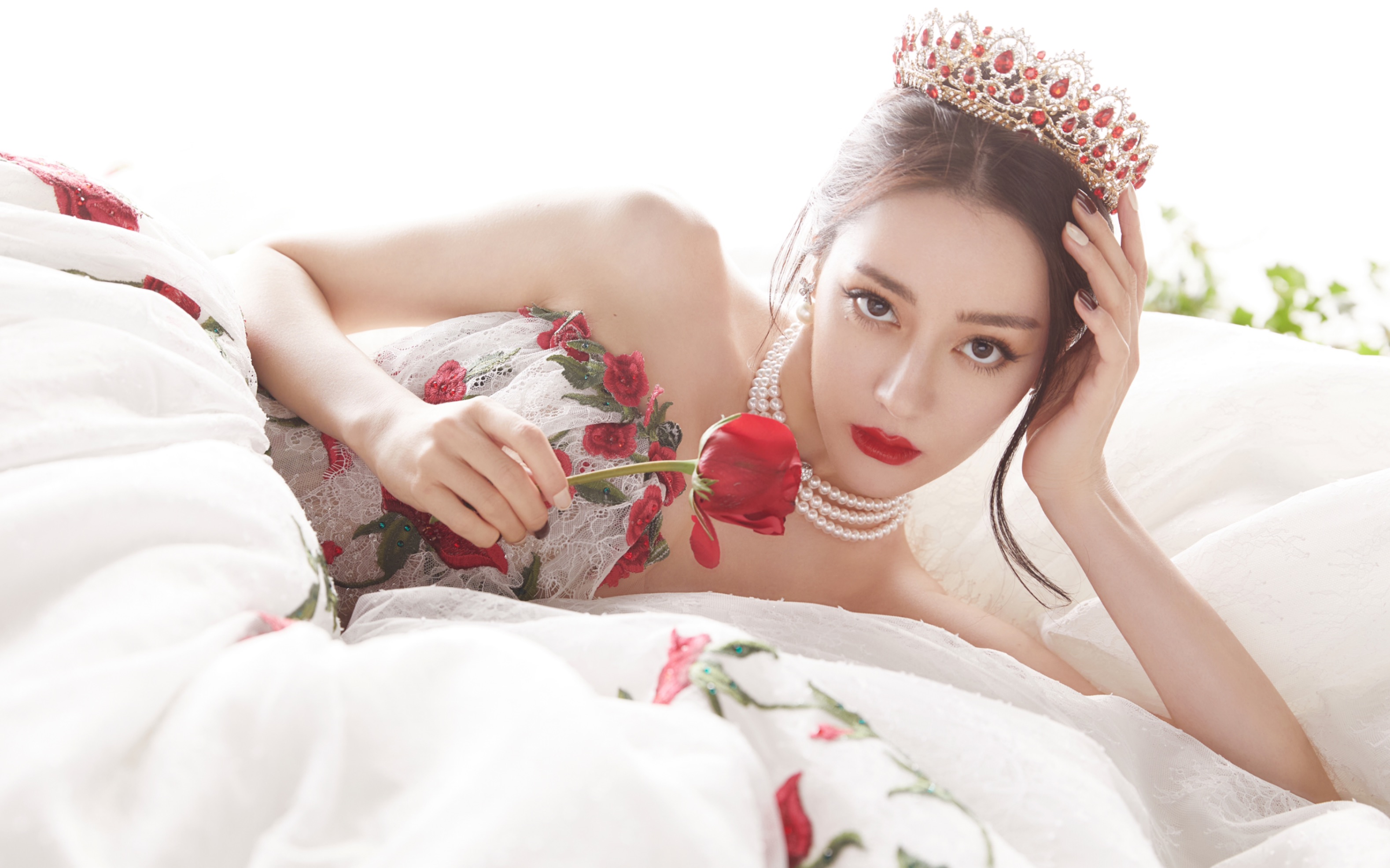 活动作品迪丽热巴2020星光大赏出山即出圈